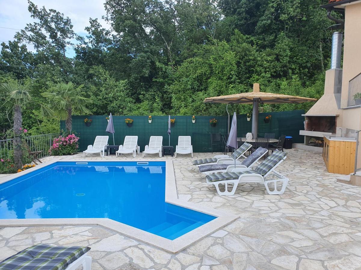 Apartments Kroatien Ловран Екстериор снимка
