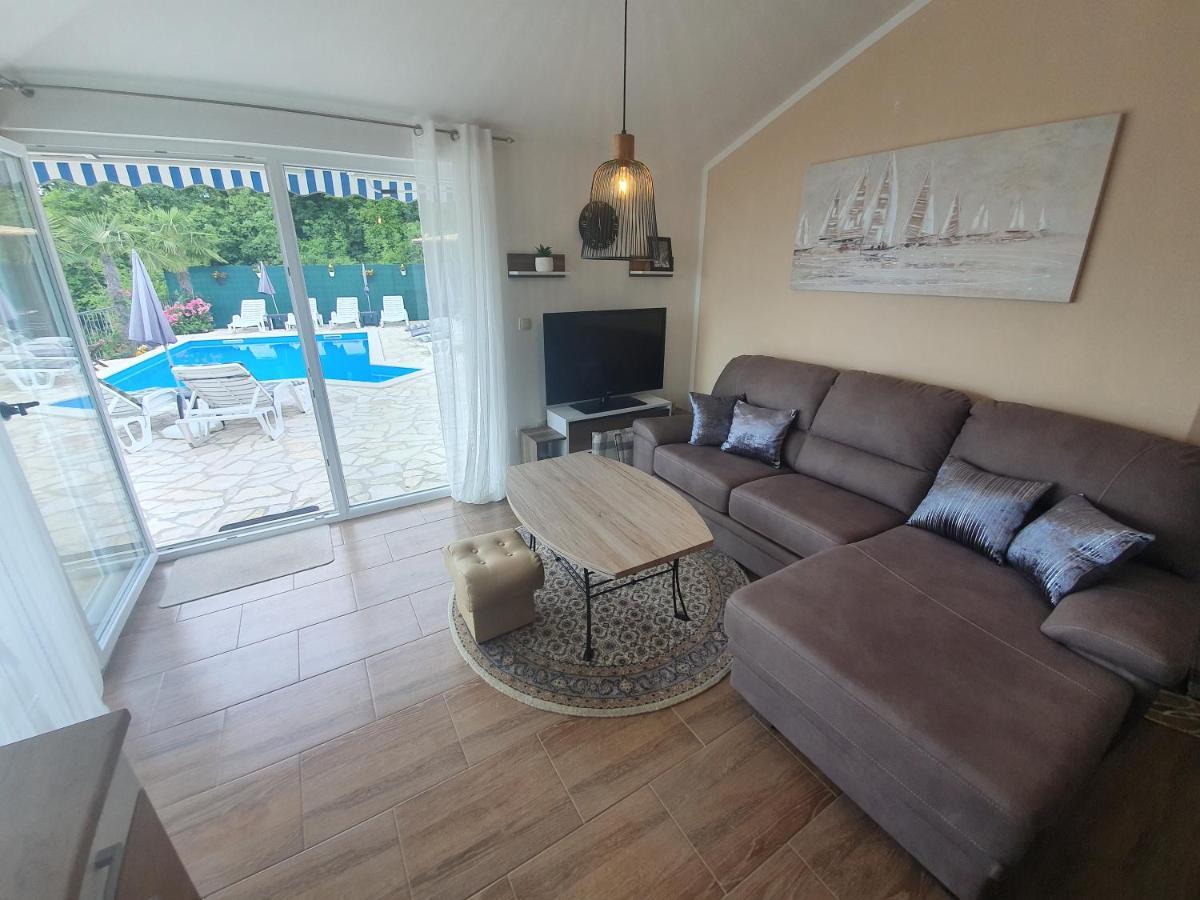 Apartments Kroatien Ловран Екстериор снимка