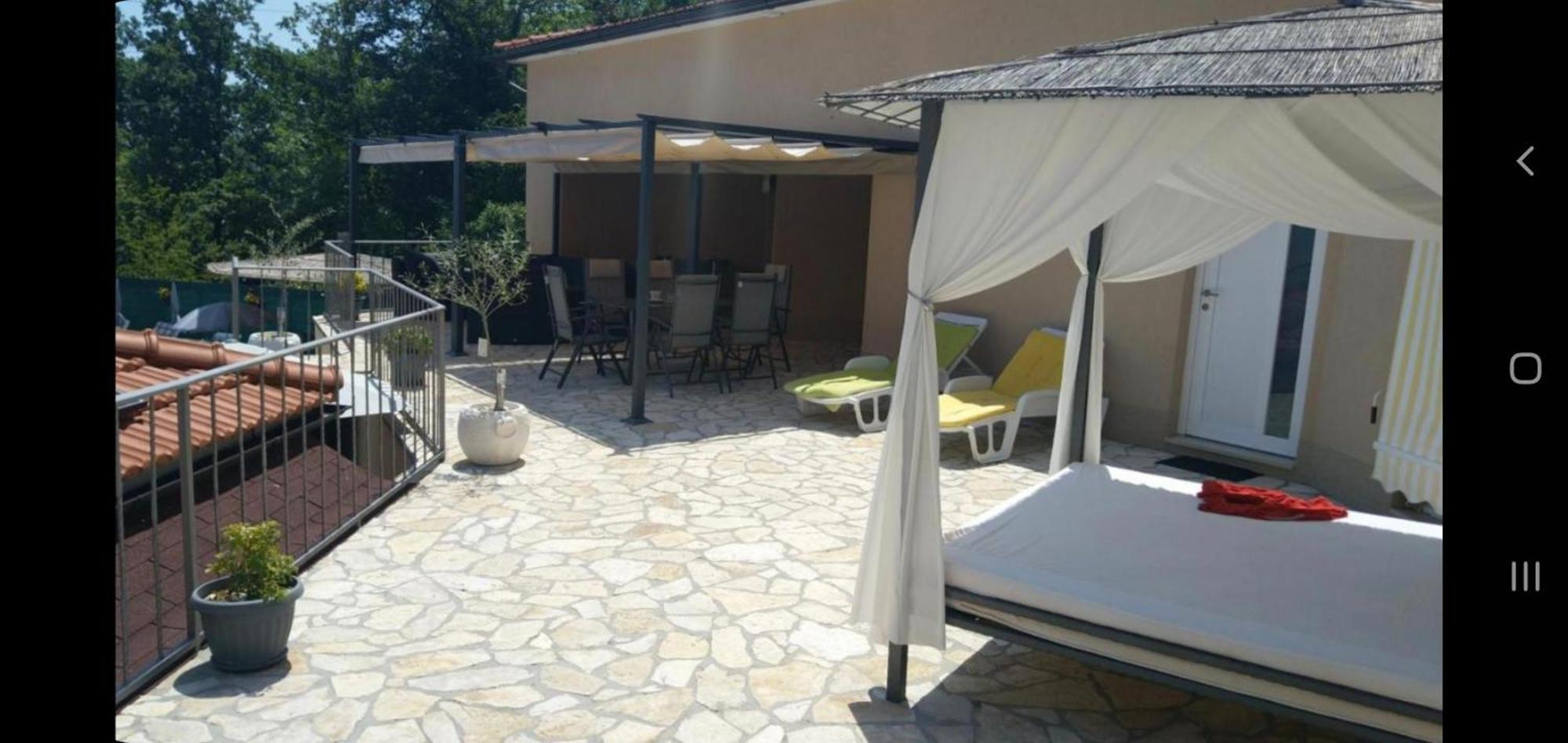 Apartments Kroatien Ловран Стая снимка