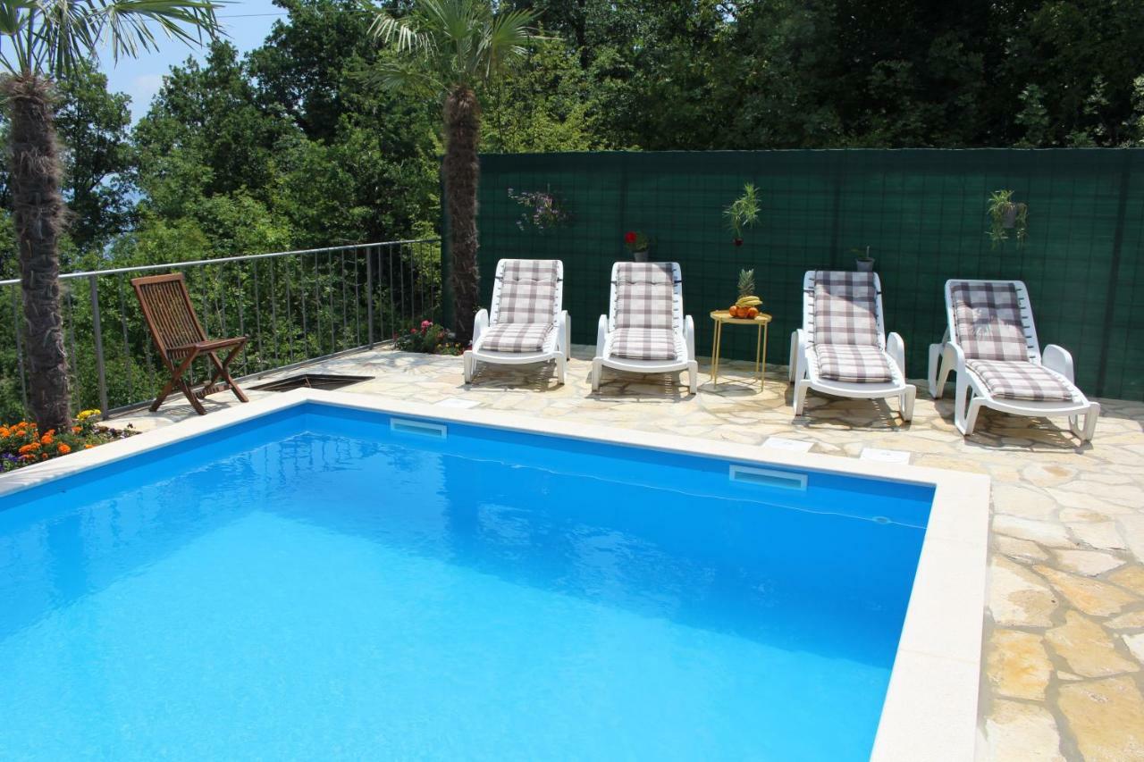 Apartments Kroatien Ловран Екстериор снимка