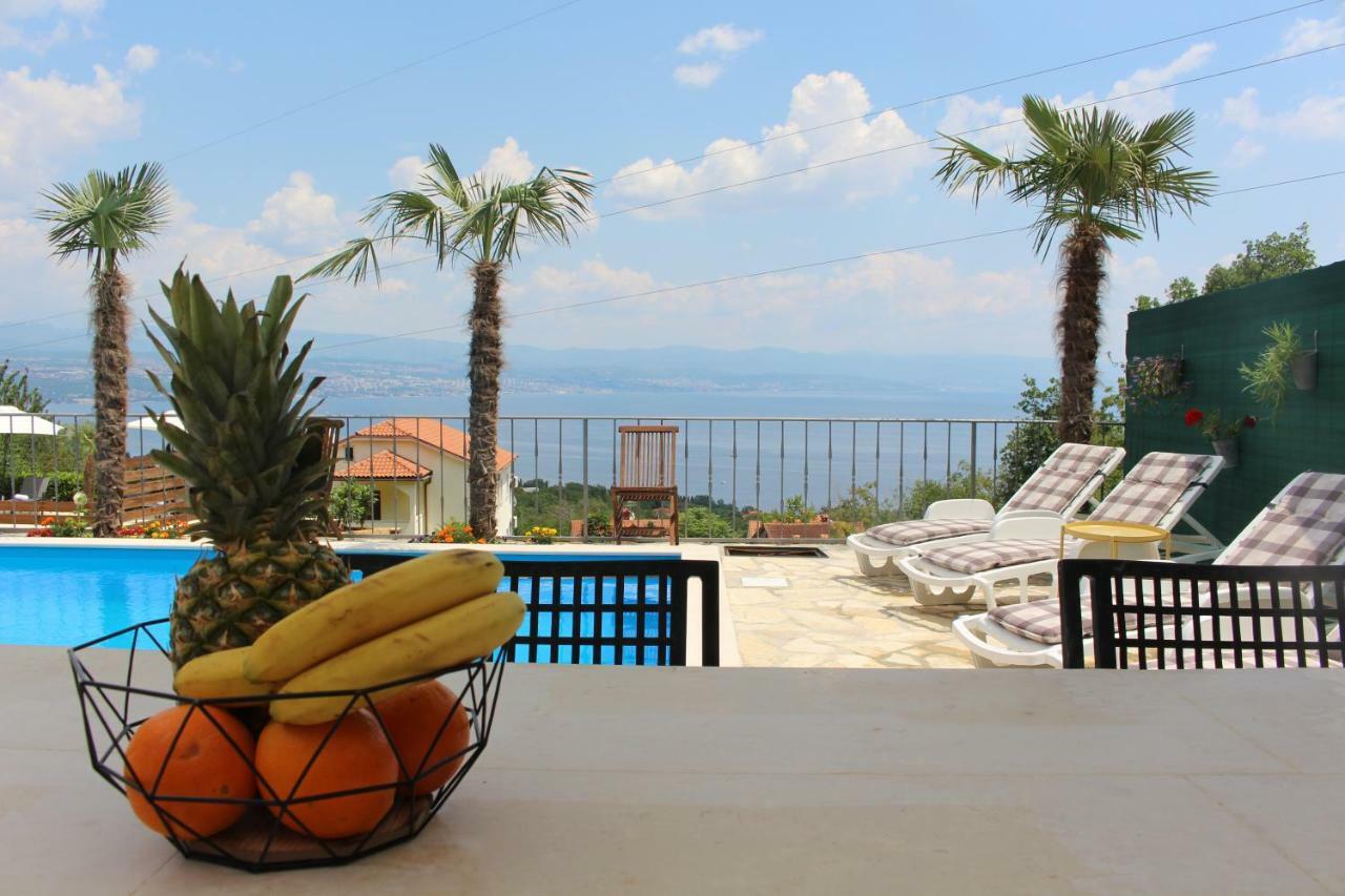 Apartments Kroatien Ловран Екстериор снимка