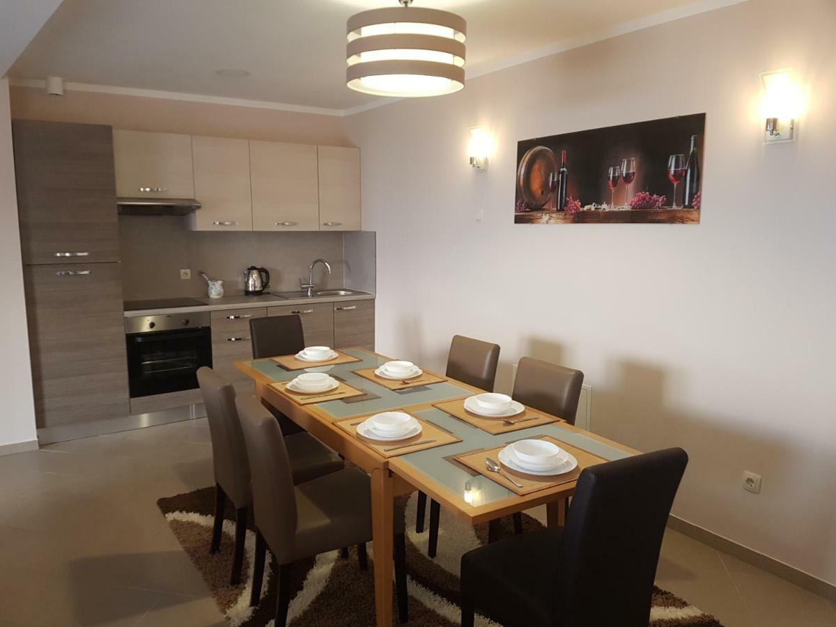 Apartments Kroatien Ловран Екстериор снимка